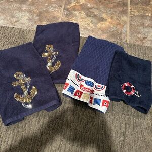 Report Collection Navy Towel